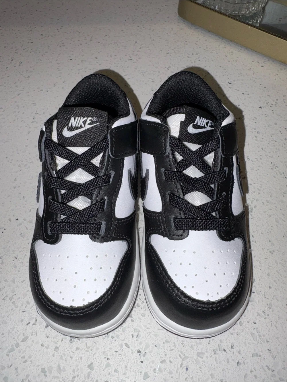 Nike Kids Black and White Low-Top Sneakers with Hook-and-Loop Strap